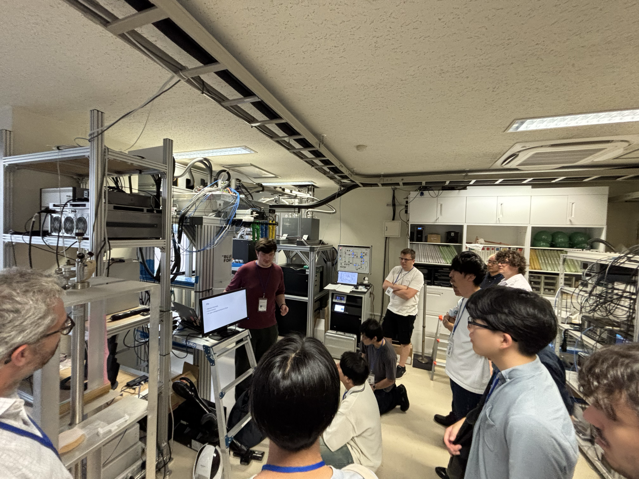 石川台でのラボツアーの様子